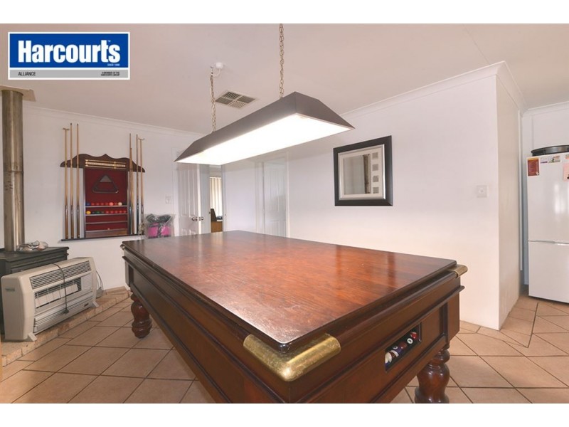 3 Stonehaven Parade, Kinross WA 6028