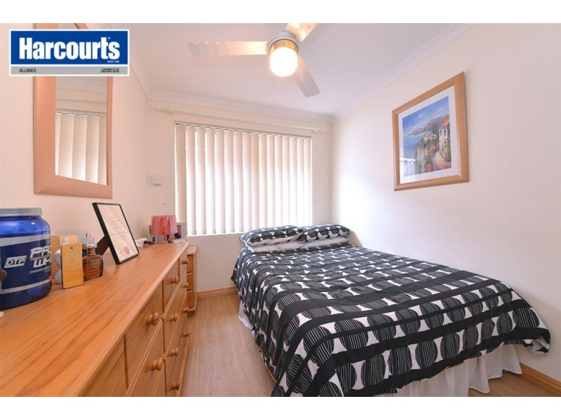 3 Stonehaven Parade, Kinross WA 6028