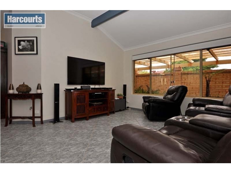 11 Walpole Place, Clarkson WA 6030