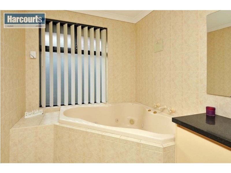 18 Kirkimbie Street, Carramar WA 6031