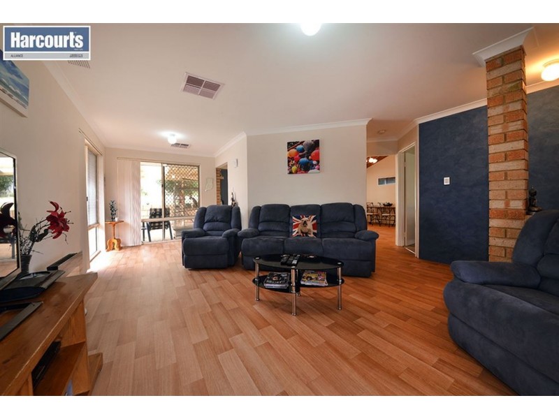 33 Haskell Gardens, Clarkson WA 6030