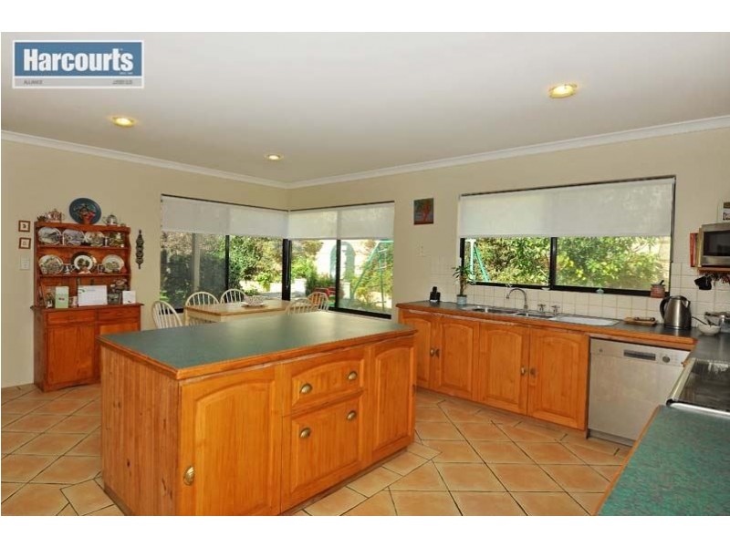 6 Tucana Pass, Ocean Reef WA 6027