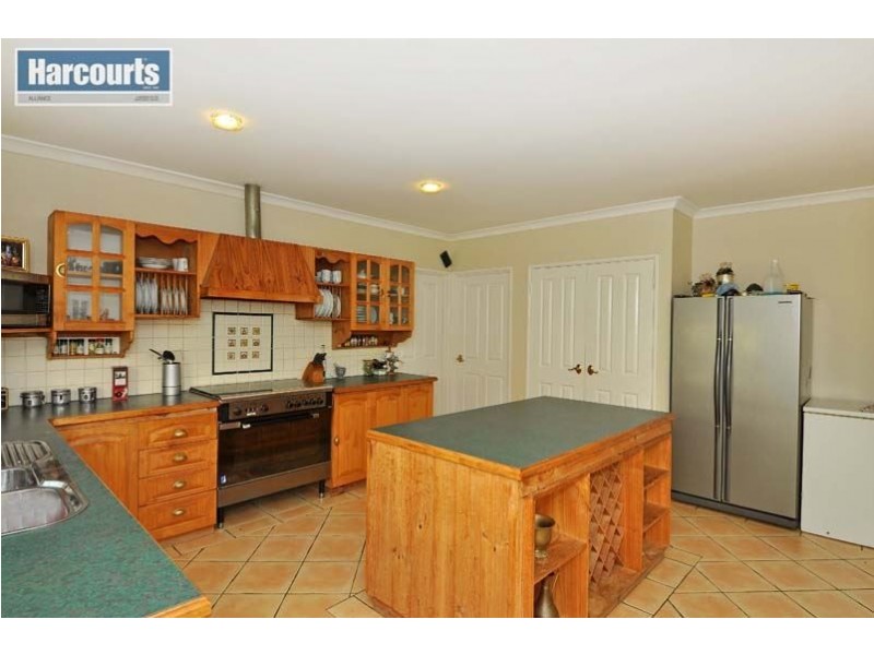 6 Tucana Pass, Ocean Reef WA 6027