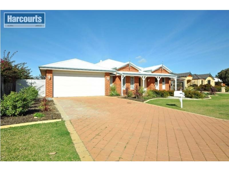 8 Chalgrave Crescent, The Vines WA 6069
