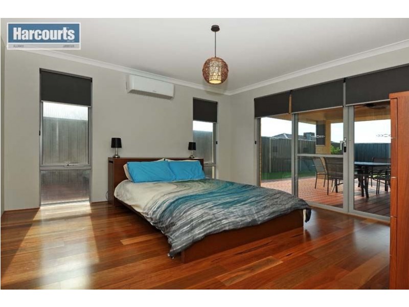 15 Calderstone Rise, Landsdale WA 6065