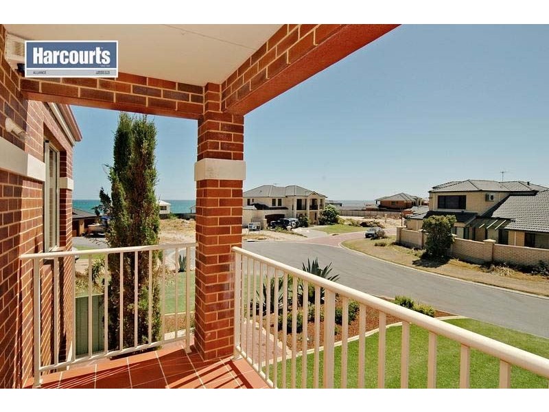56 Dartmouth Circle, Quinns Rocks WA 6030