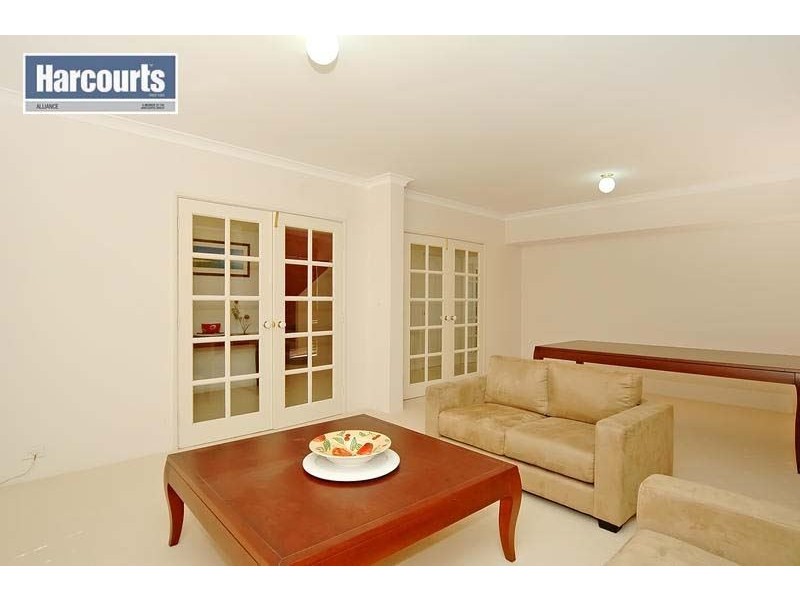 56 Dartmouth Circle, Quinns Rocks WA 6030