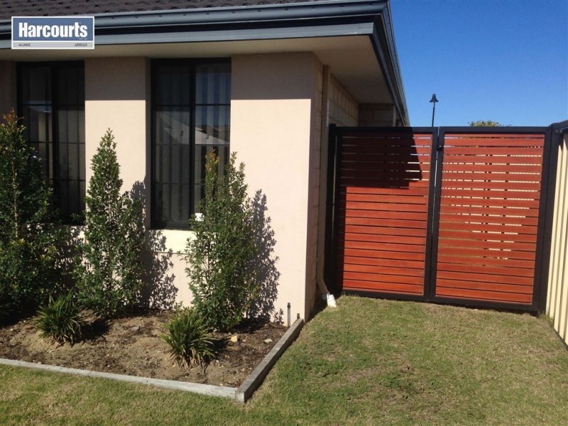 24 La Mirada Avenue, Clarkson WA 6030