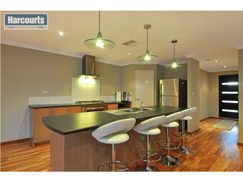 9 Gangway Turn, Alkimos WA 6038