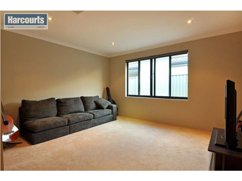 9 Gangway Turn, Alkimos WA 6038