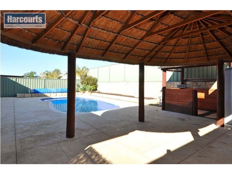 12 Tomago Way, Merriwa WA 6030