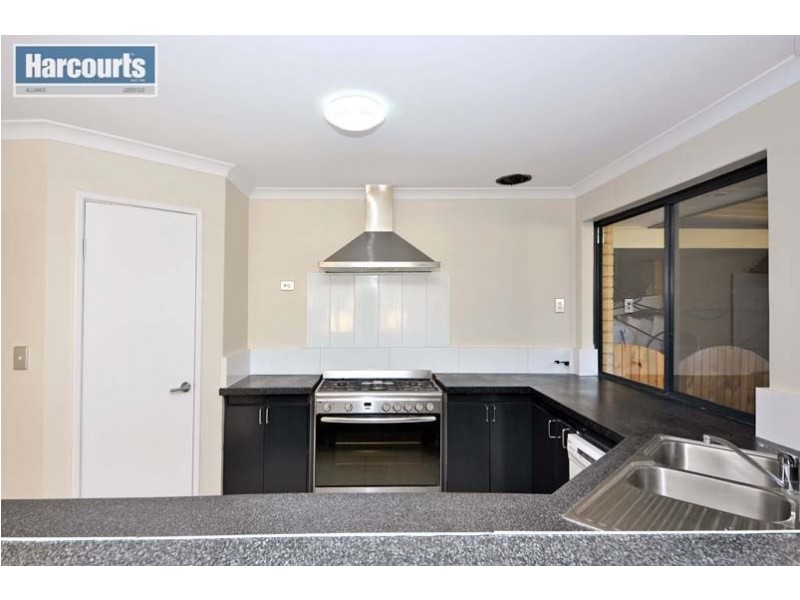 12 Tomago Way, Merriwa WA 6030