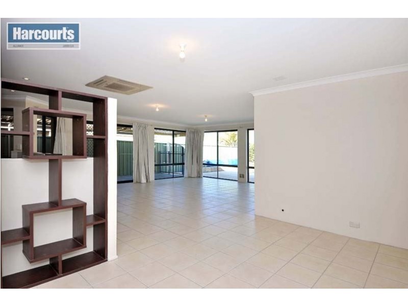 12 Tomago Way, Merriwa WA 6030