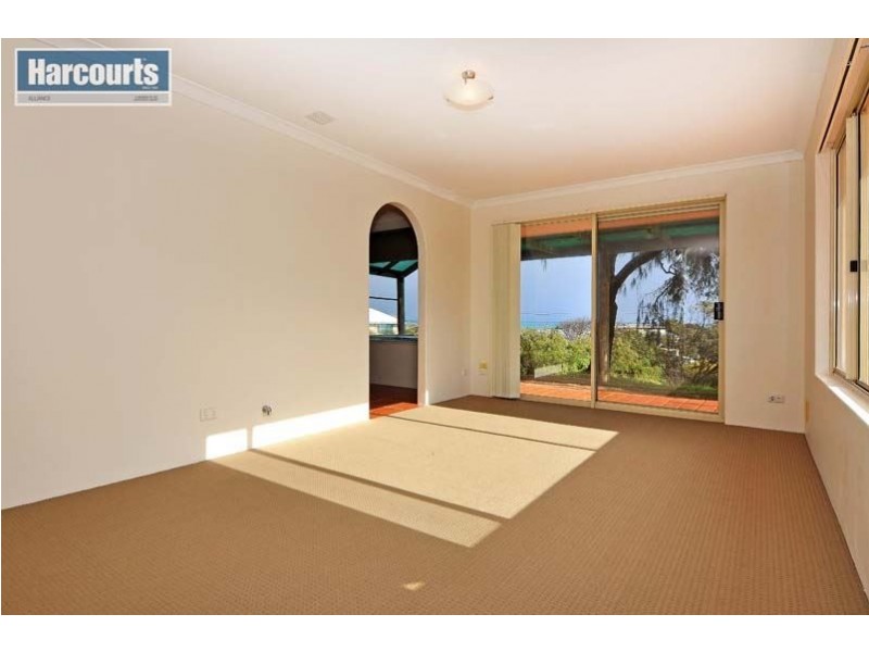 14 Tyson Place, Quinns Rocks WA 6030