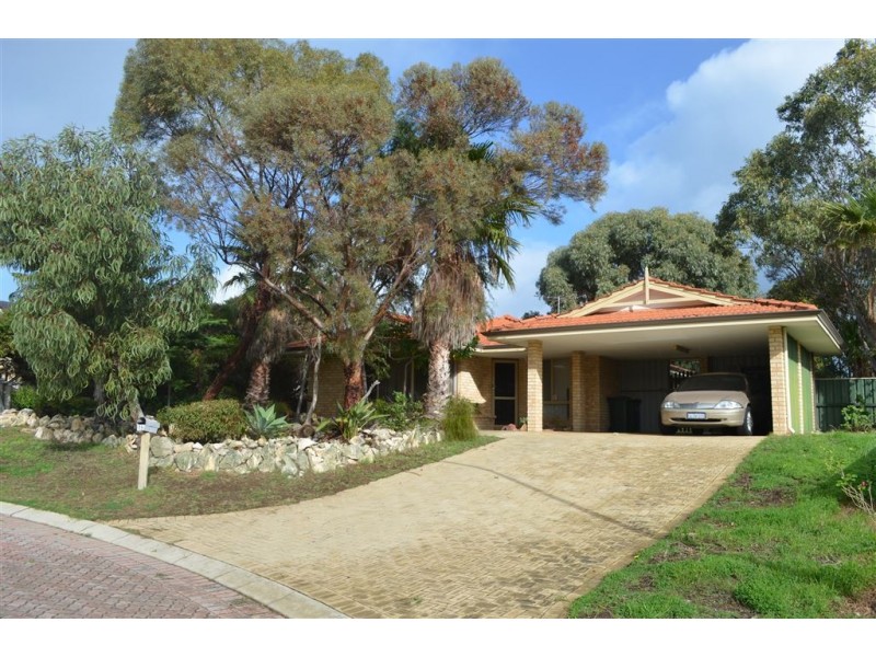 15 Castleroy Place, Connolly WA 6027