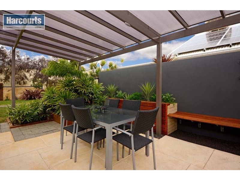 24 Riverlinks Drive, Clarkson WA 6030