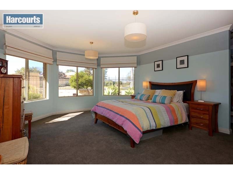 1 Greygum Crescent, Quinns Rocks WA 6030