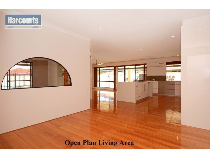 71 Cristobal Crescent, Mindarie WA 6030