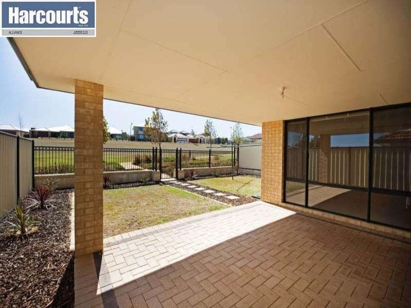 33 Caldwell Turn, Clarkson WA 6030