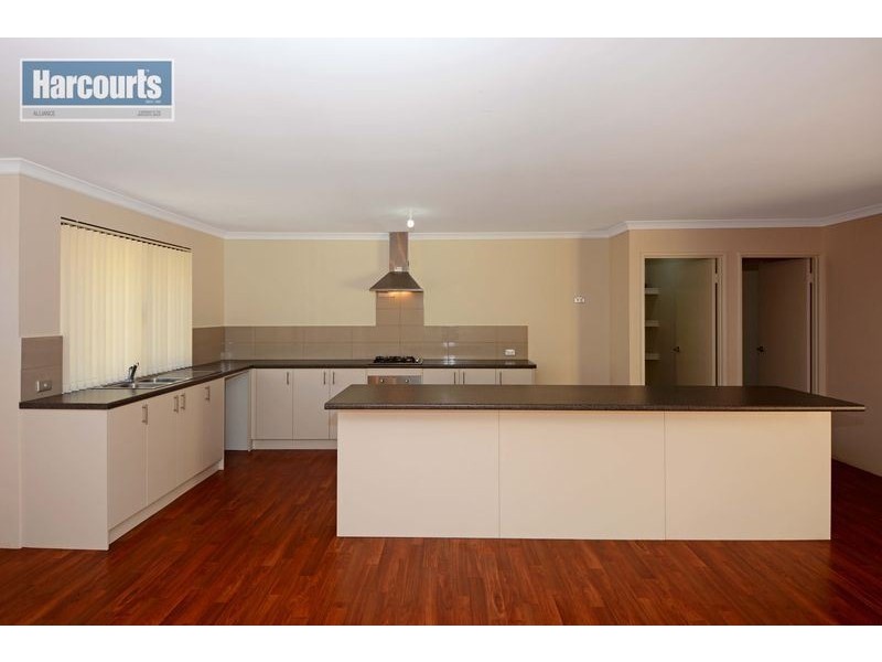 44 Eastwall Parkway, Butler WA 6036