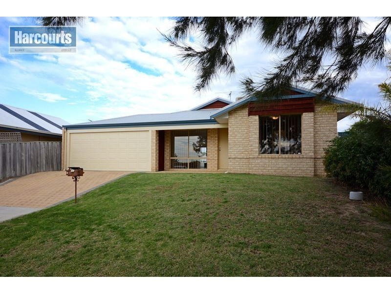 11 Duncombe Grove, Quinns Rocks WA 6030