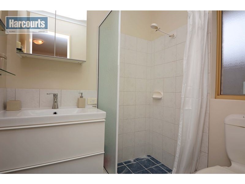 11 Duncombe Grove, Quinns Rocks WA 6030