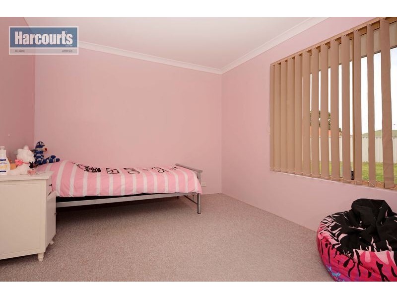 11 Duncombe Grove, Quinns Rocks WA 6030