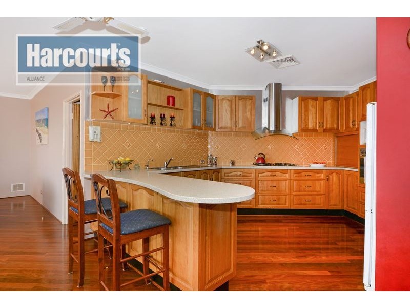 6 Jeddah Court, Mindarie WA 6030