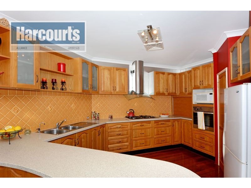 6 Jeddah Court, Mindarie WA 6030