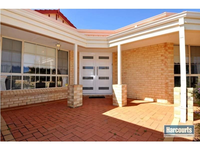 9 Manta Pass, Mindarie WA 6030