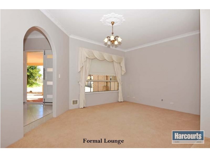 9 Manta Pass, Mindarie WA 6030