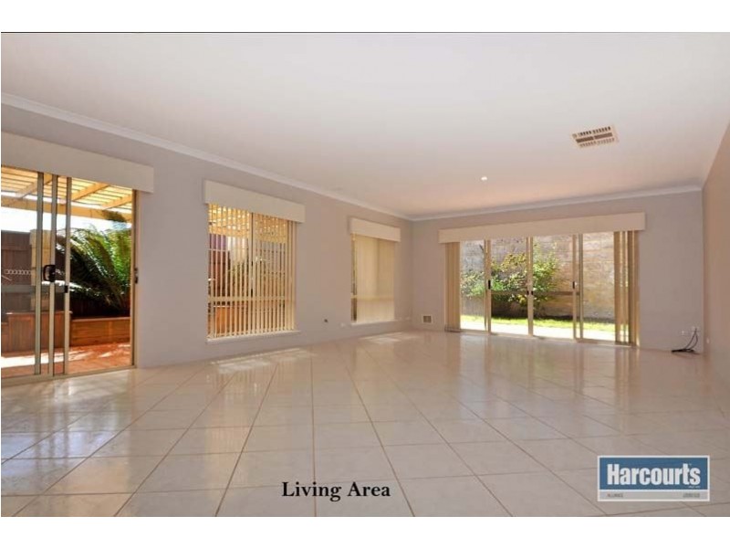 9 Manta Pass, Mindarie WA 6030