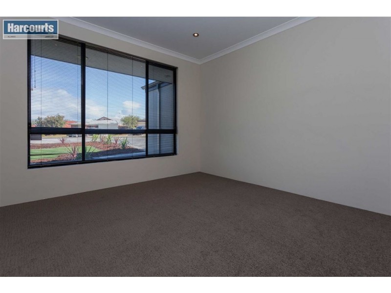 1 Garrett Way, Clarkson WA 6030