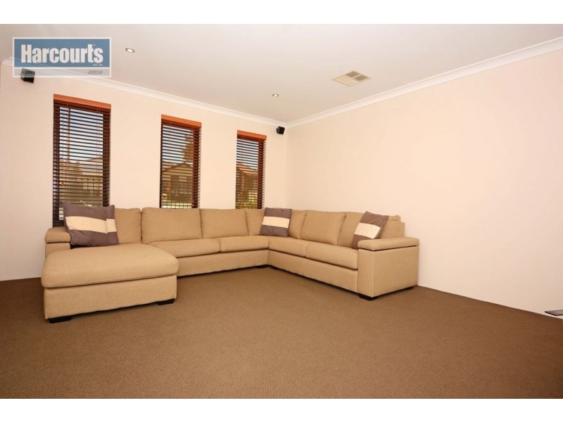 10 Dulles Way, Clarkson WA 6030