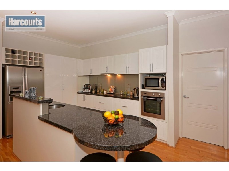 11 Kirra Lane, Clarkson WA 6030