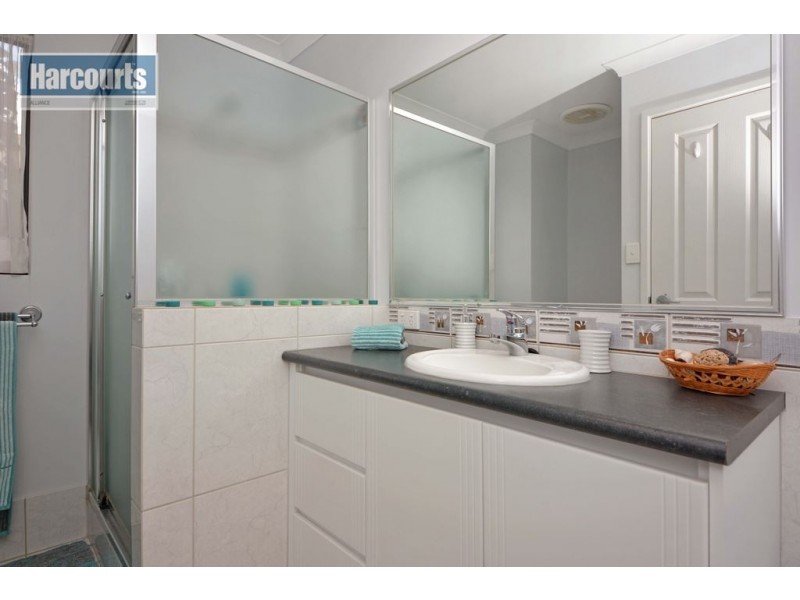 11 Kirra Lane, Clarkson WA 6030