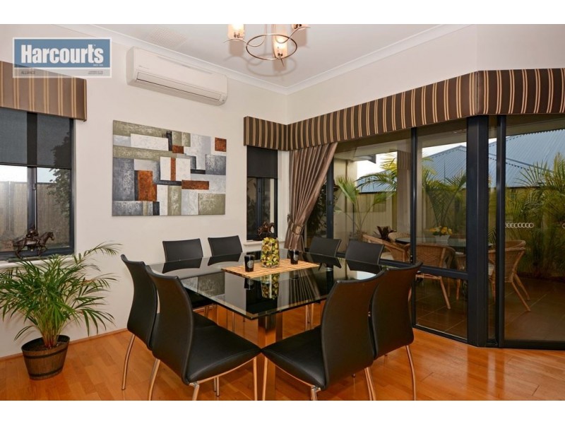 11 Kirra Lane, Clarkson WA 6030