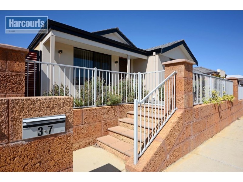 37 Splendens Avenue, Banksia Grove WA 6031