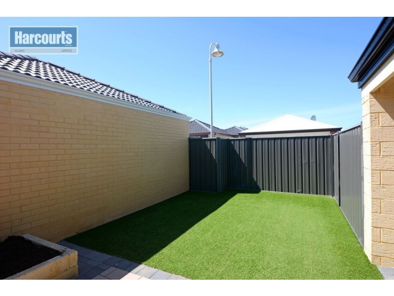 37 Splendens Avenue, Banksia Grove WA 6031