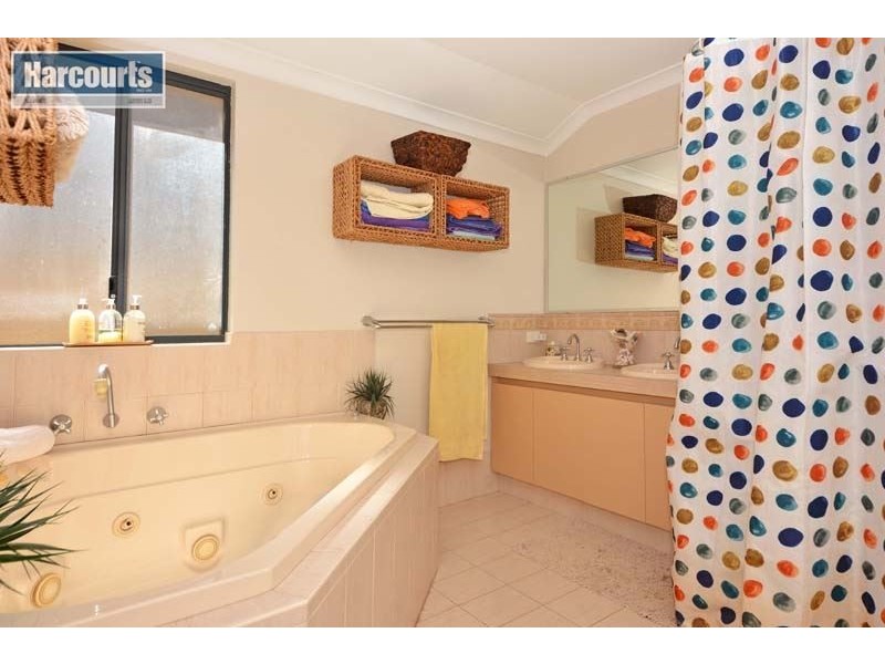 9 Dartmouth Circle, Quinns Rocks WA 6030