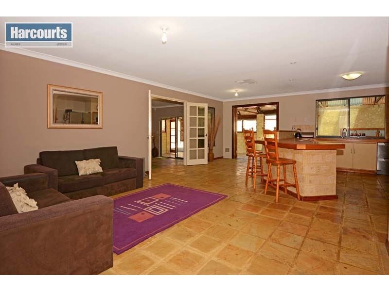 9 Dartmouth Circle, Quinns Rocks WA 6030
