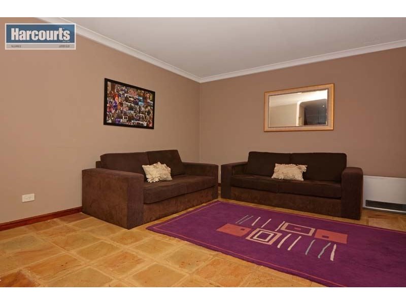 9 Dartmouth Circle, Quinns Rocks WA 6030