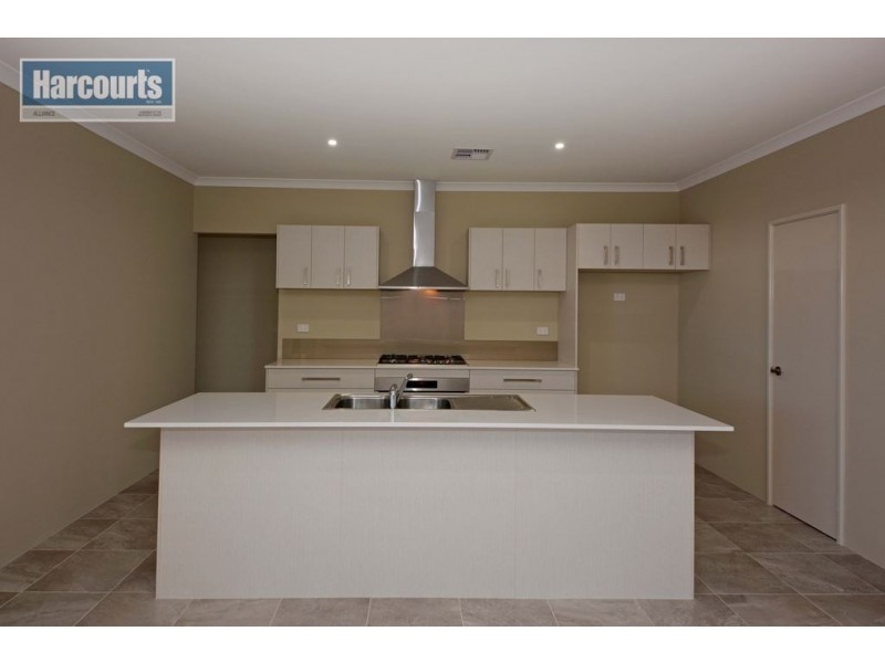 18 Kendari Road, Clarkson WA 6030