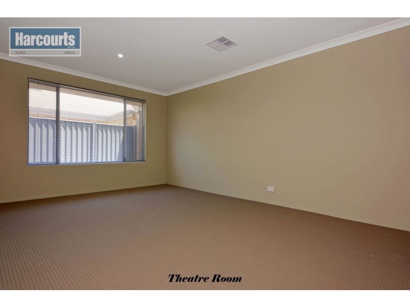 18 Kendari Road, Clarkson WA 6030