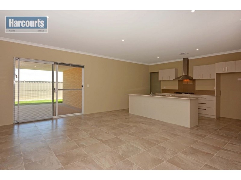 18 Kendari Road, Clarkson WA 6030