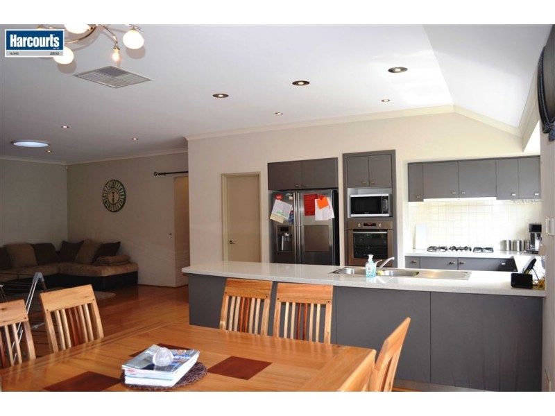 28 Amery Road, Hocking WA 6065