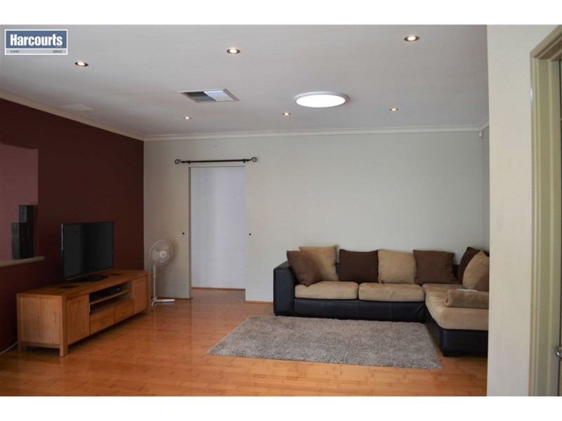 28 Amery Road, Hocking WA 6065