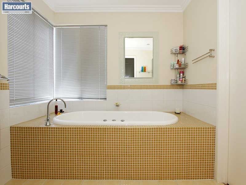 1 Kirra Lane, Clarkson WA 6030