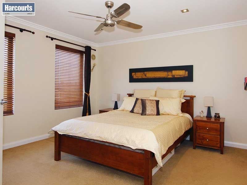 1 Kirra Lane, Clarkson WA 6030