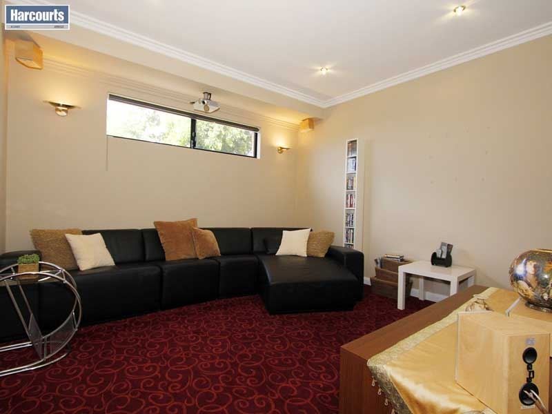 1 Kirra Lane, Clarkson WA 6030